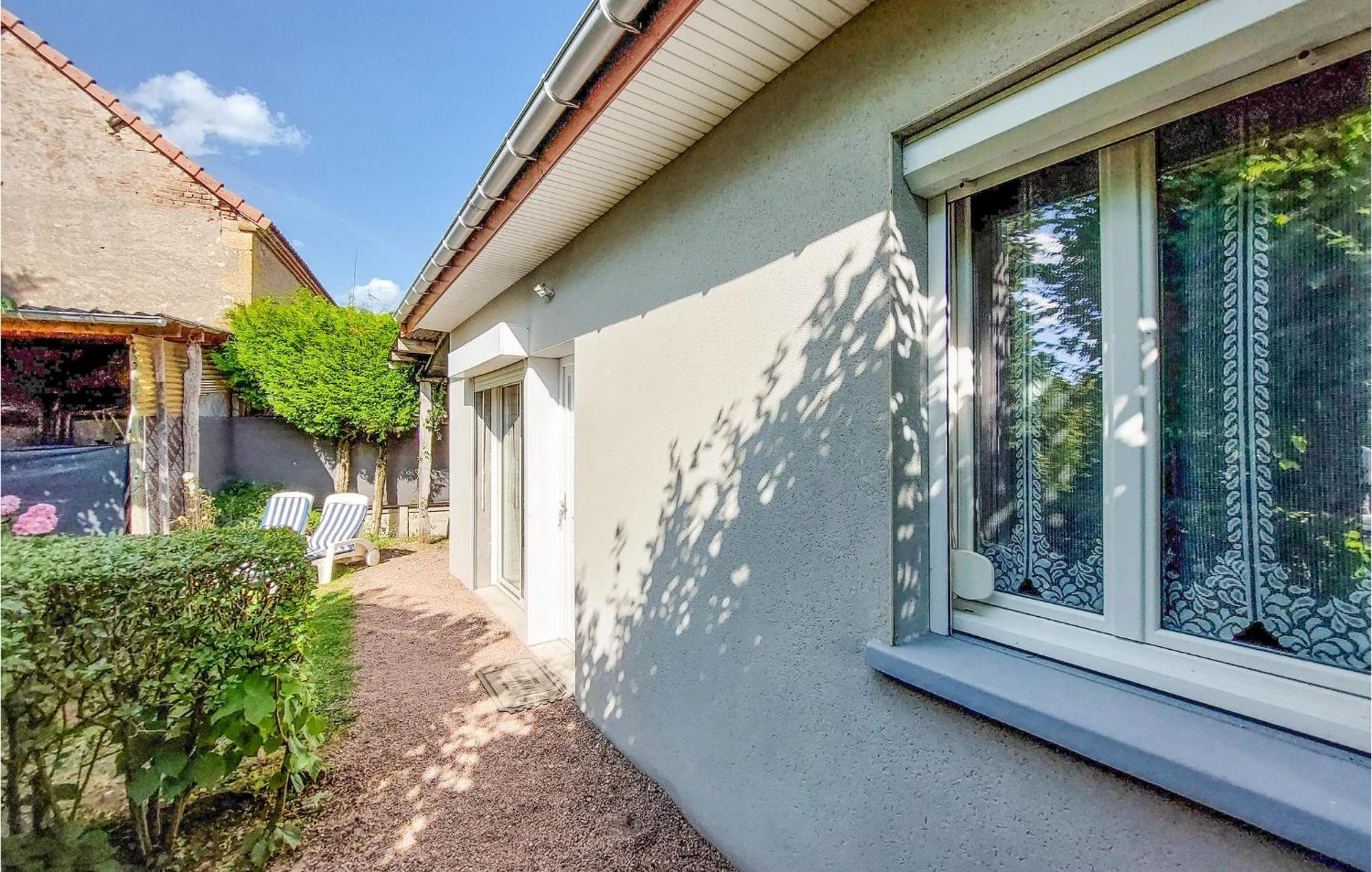 Gorgeous Home In Molinet With Wifi Екстер'єр фото