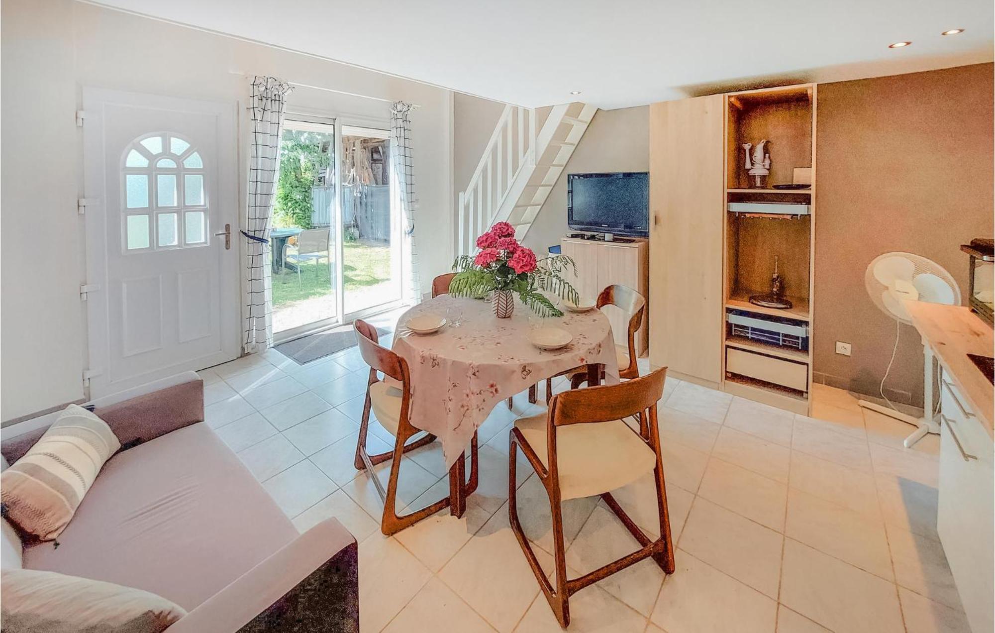Gorgeous Home In Molinet With Wifi Екстер'єр фото